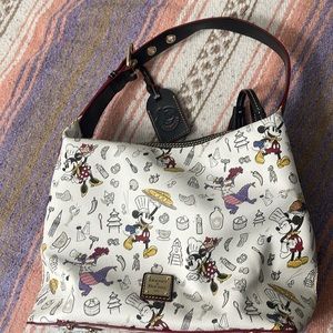 Passholder Disney 2018 food and wine festival Dooney and Bourke Epcot hobo